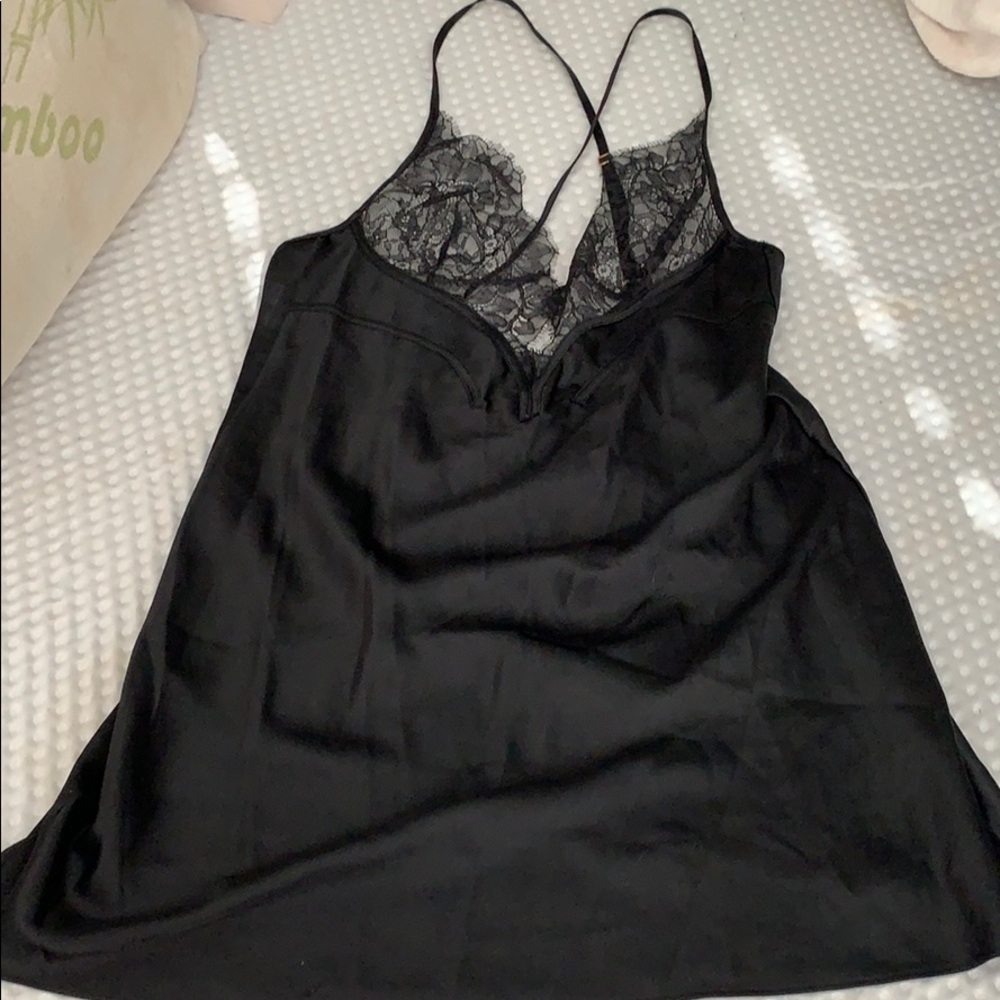 Victoria’s Secret Slip 🖤